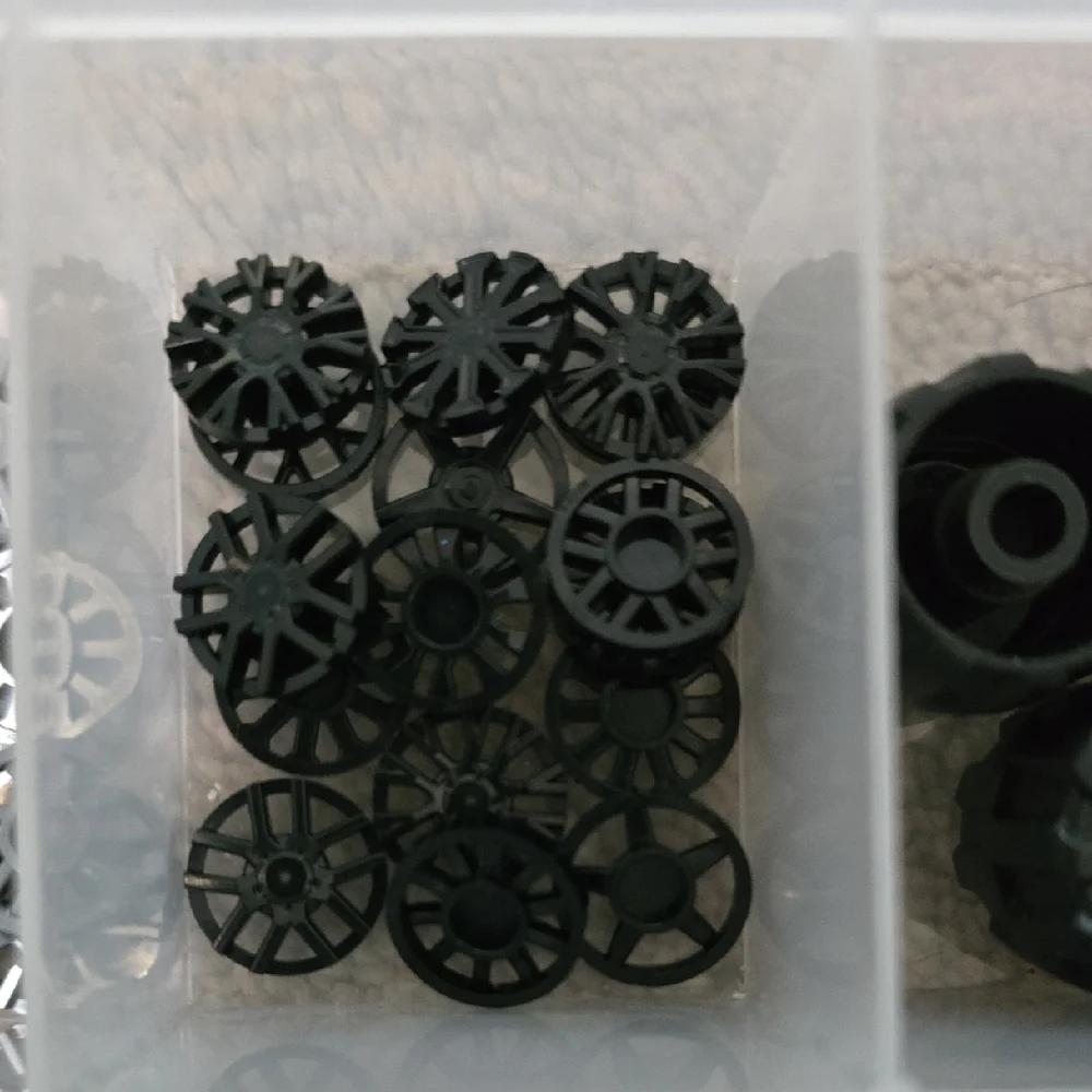LEGO Building Block Wheels, Tires & Gear Set with Storage Case